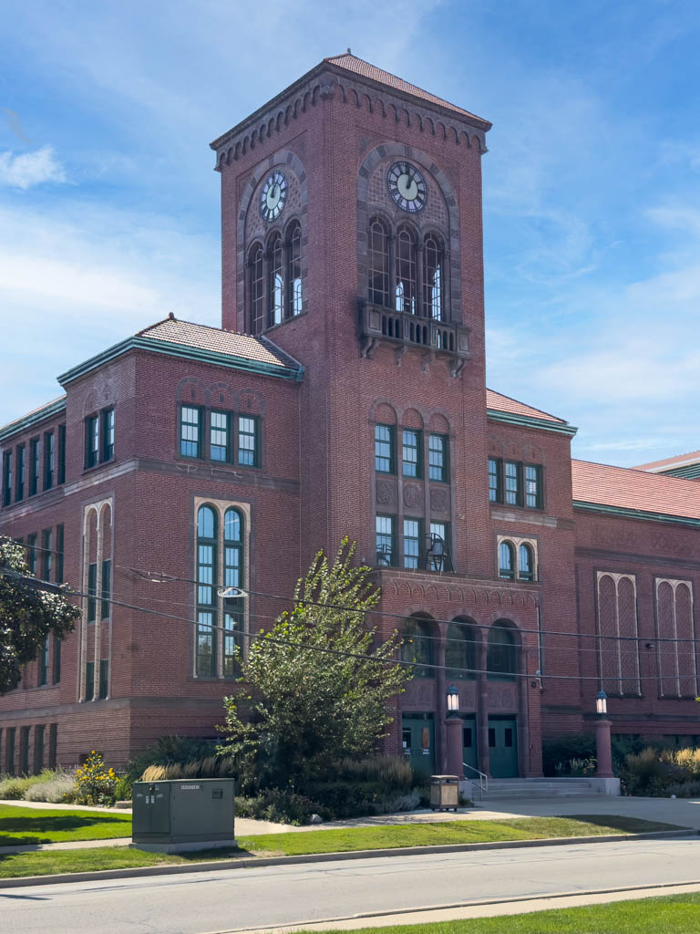 La Grange, Illinois / Lyons Township High School